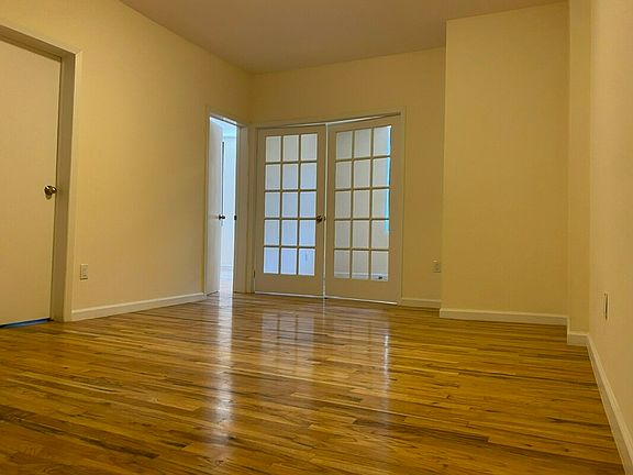 2nd image of 169 Mulberry St #7