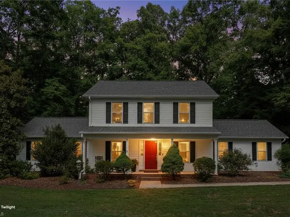 220 Saint Andrews Dr, Stoneville, NC 27048