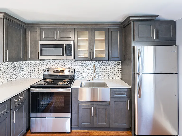 3738 Park Ave — Photo 3