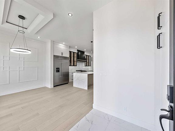 3rd image of 2433 NE 23rd St NW