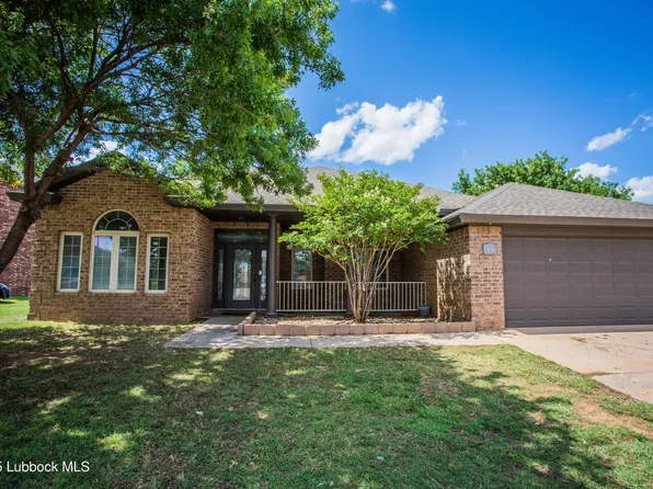 616 N 8th St, Wolfforth, TX 79382