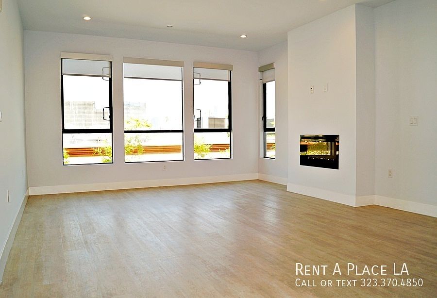 1st image of 5955 Saturn St #403B
