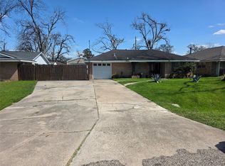 8106 Northline Dr, Houston, TX 77037