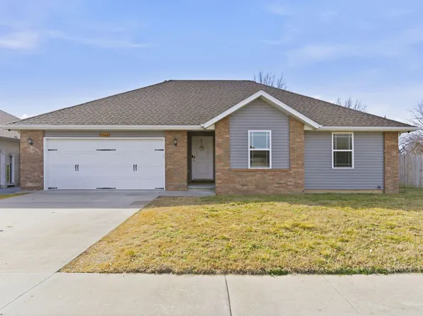 4562 W Tarkio Street, Springfield, MO 65802