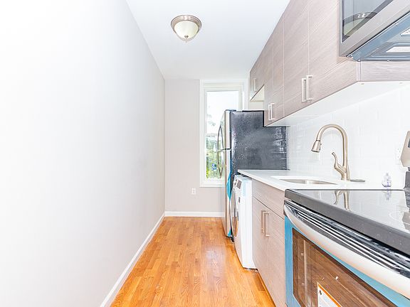 2nd image of 241 Rockaway Ave #2F