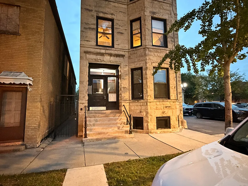 2812 S Princeton Ave #1F