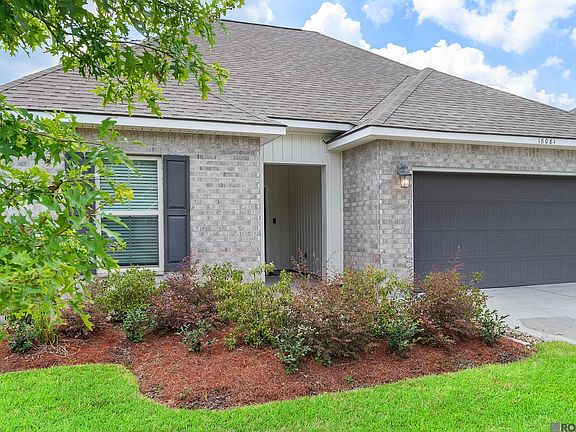 3rd image of 18081 Terraceside Dr