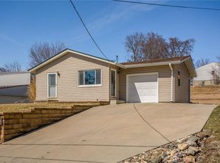 2556 Morton Ave, Des Moines, IA 50317