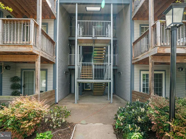 6908J Victoria Dr #J, Alexandria, VA 22310