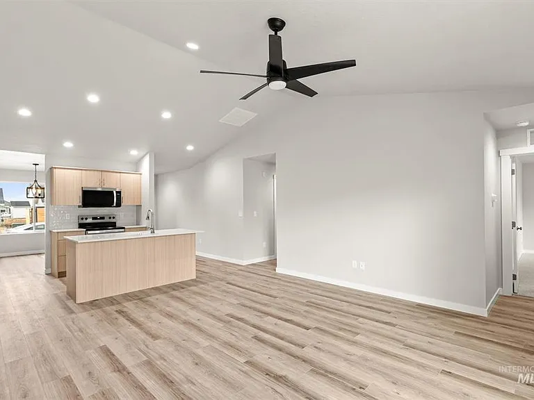 17653 N Raynolds Peak Way — Photo 3