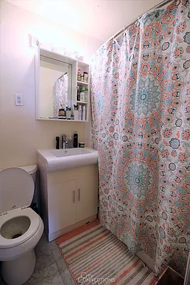 Rented by City Connections Realty | media 12