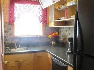 198 Kilburn St #1, Fall River, MA 02724