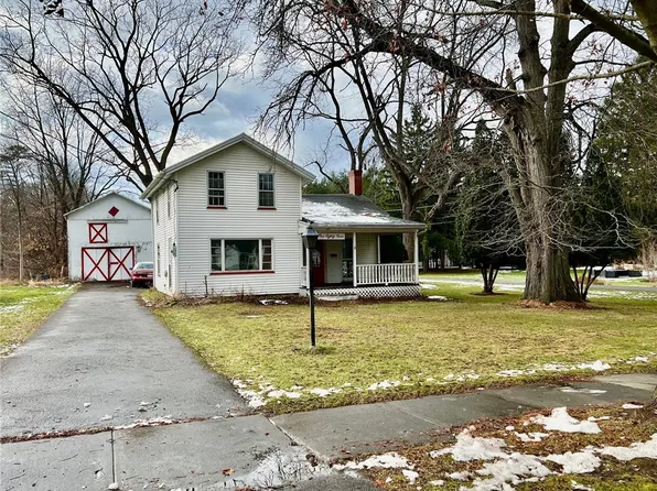 189 Ontario St, Honeoye Falls, NY 14472