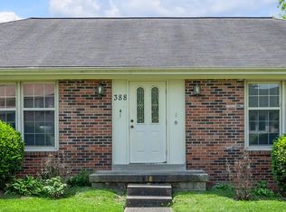 388 Woodview Dr, Lexington, KY 40515
