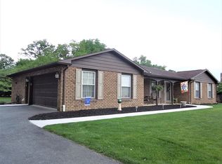 3000 Round Hill Rd, York, PA 17402
