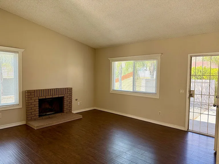 21781 Winding Rd — Photo 2
