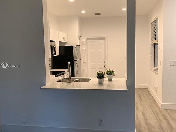 4th image of 4078 Timber Cove Ln #4078