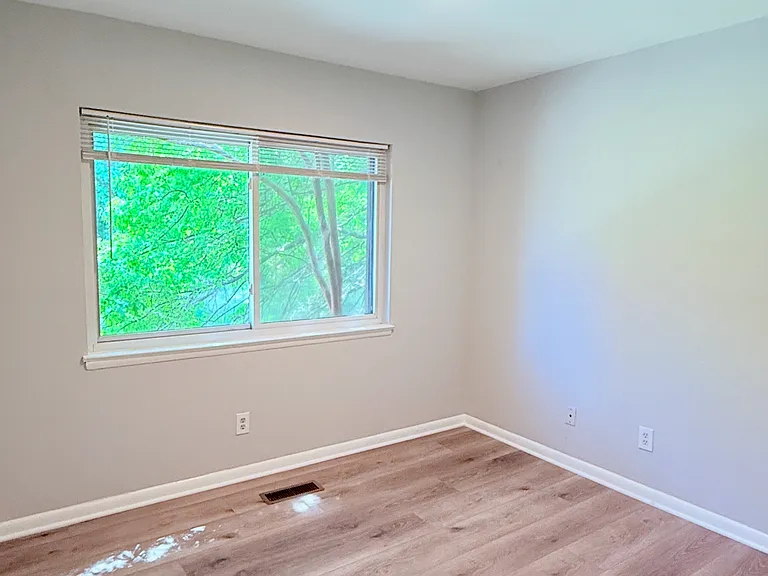8313 Canning Ter — Photo 10