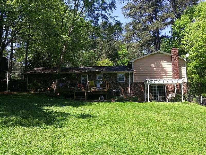 2nd image of 3358 Hill Dr #1