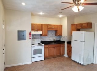 43 Benefit St #1R, Pawtucket, RI 02861