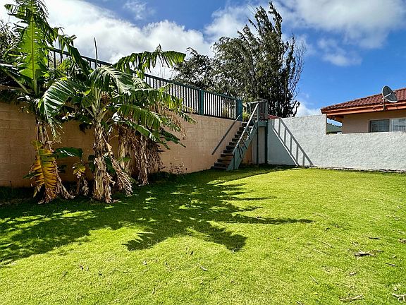 2nd image of 1379 Owaka St #34BF12452