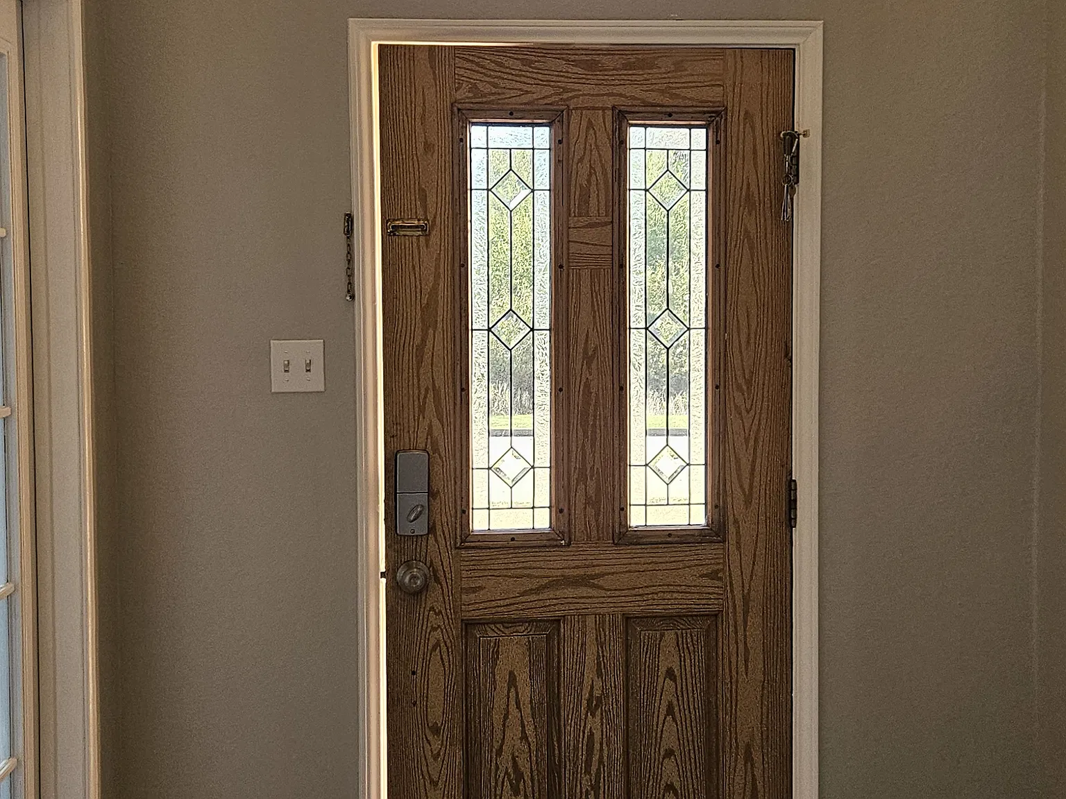 4 bed, 2211 sqft, $2,500 — Photo 4