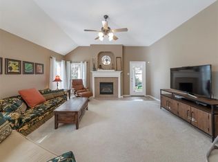 8615 Iris Arbor Ln, Houston, TX 77095