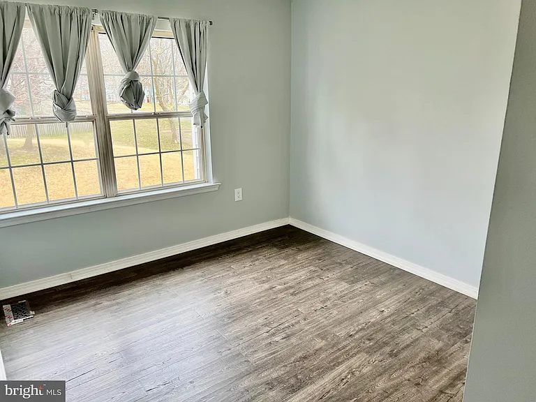 15413 Beachwater Ct — Photo 20