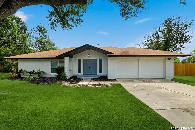 502 Moorside Dr