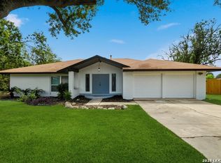 502 Moorside Dr, Windcrest, TX 78239