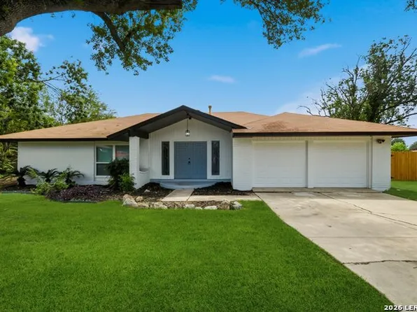 502 Moorside Dr, Windcrest, TX 78239