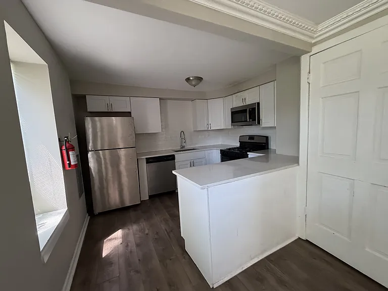 328 Almonesson Rd #A — Photo 9