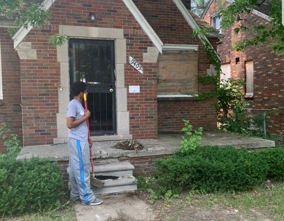 It's a Steal! Light work