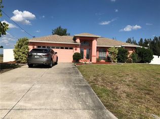 117 SW 17th Pl, Cape Coral, FL 33991