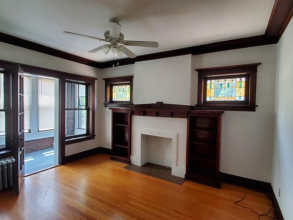 2nd image of 2910 W Eastwood Ave #1
