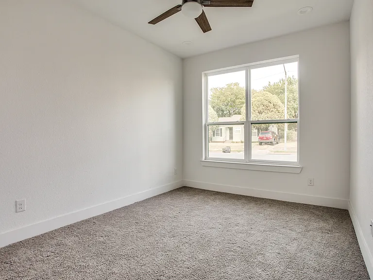 3218 Forest Park Blvd — Photo 23