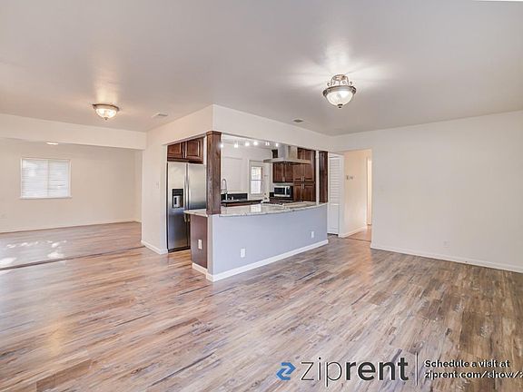 3rd image of 7835 Rosswood Dr