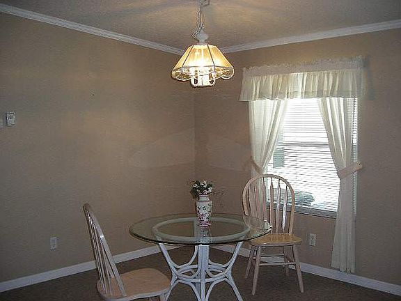 5th image of 406 Liberty Dr