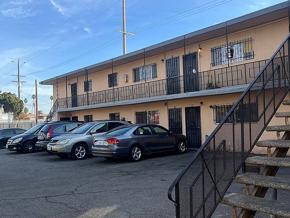 2nd image of 7843 S Towne Ave #21