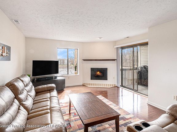 3rd image of 1555 W Pond Dr APT 30