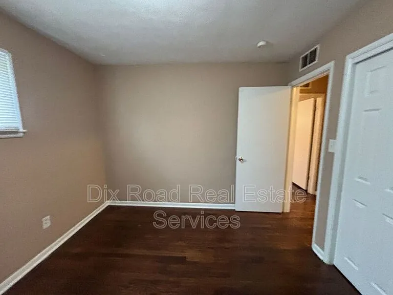 4984 State Route 122 — Photo 19
