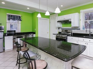 28 Holton Pl, Lynn, MA 01905