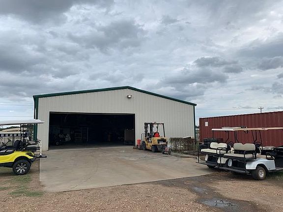 5th image of 4090 E Austin St