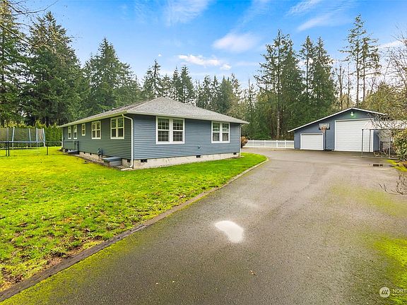 4th image of 3547 81st Avenue SW