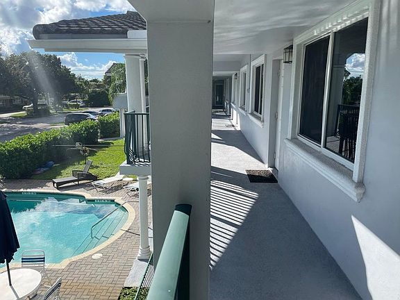 2nd image of 4001 NE 21st Ave APT 205