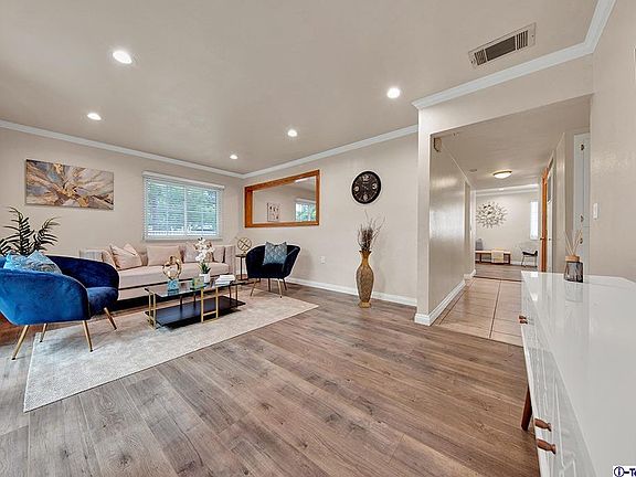 4th image of 1742 Glen Ave