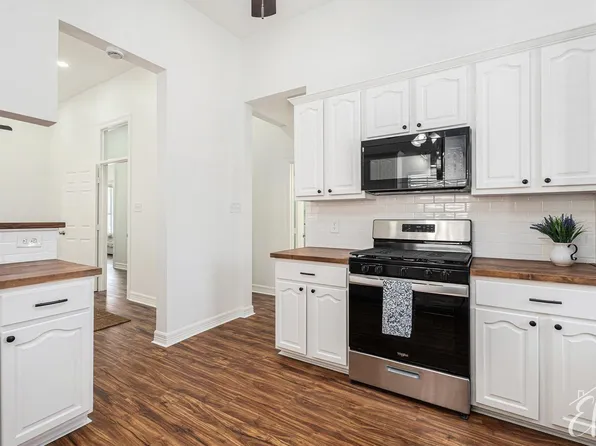 3515 Winnie St, Galveston, TX 77550