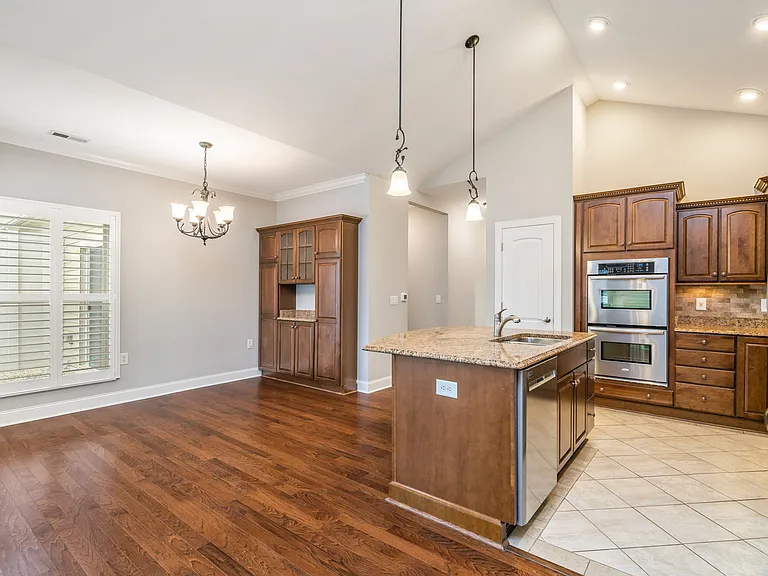 4935 Willow Bluff Cir — Photo 9