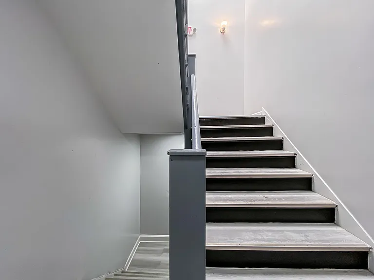 Grange Apartments — Photo 15