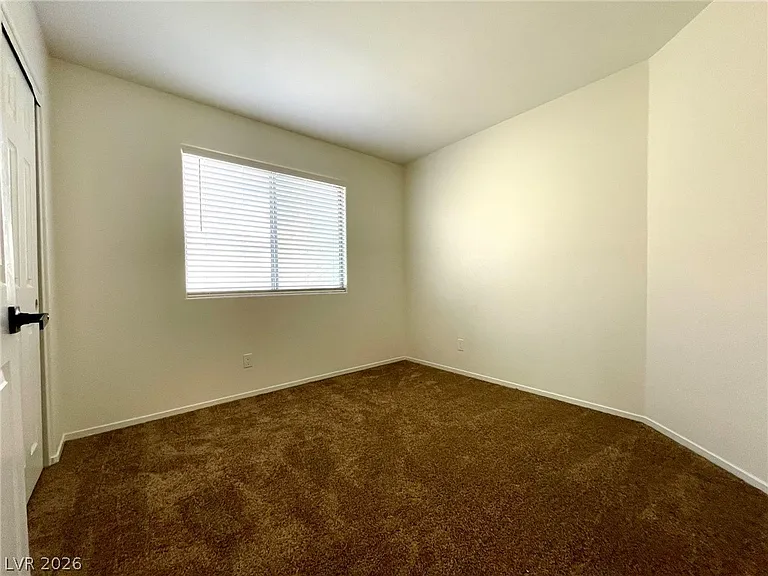 1326 Pine Terrace Ct — Photo 37